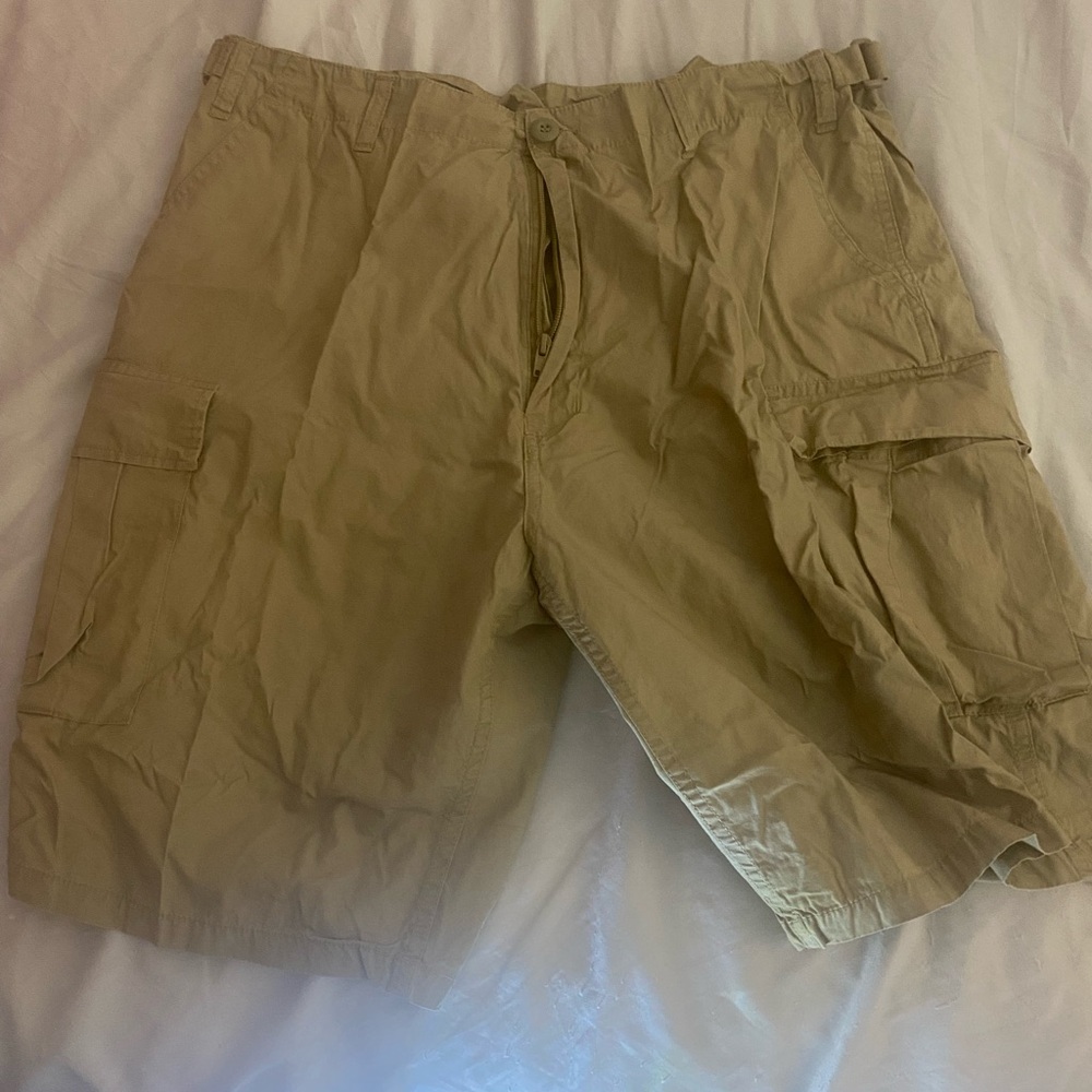 Men cargo short pants  size large